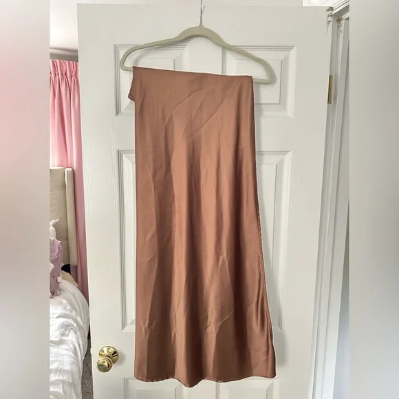 Lioness Devon Maxi skirt - Picture 2 of 4